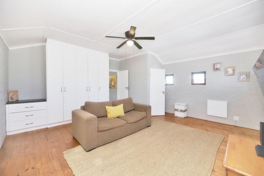 5 Bedroom Property for Sale in Vermont Western Cape